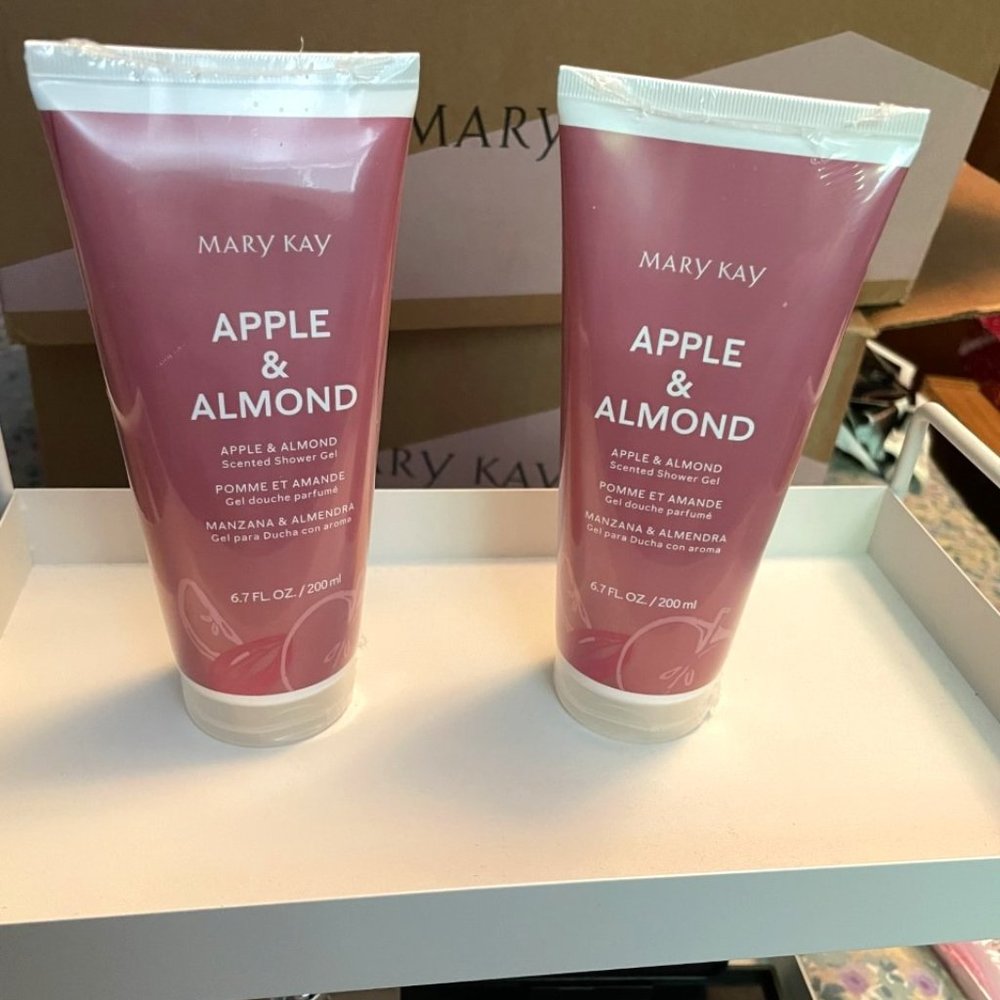 Mary Kay Apple & Almond Scented Shower Gel